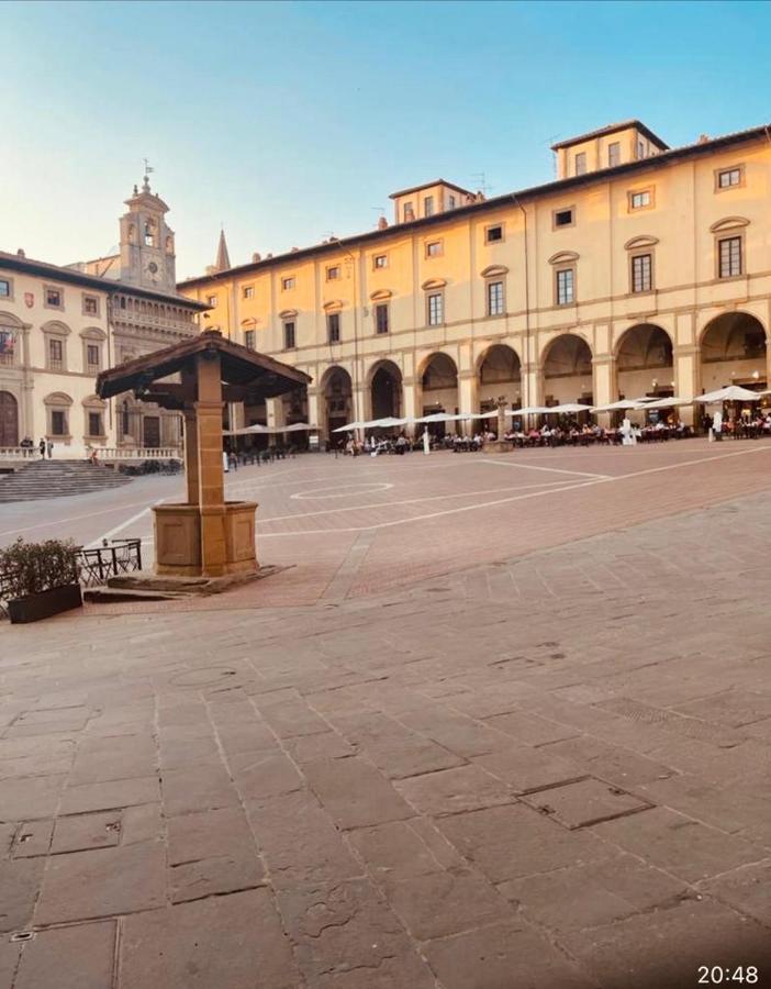 Ferienwohnung La Torre Di Borgunto - Piazza Grande Arezzo Exterior foto