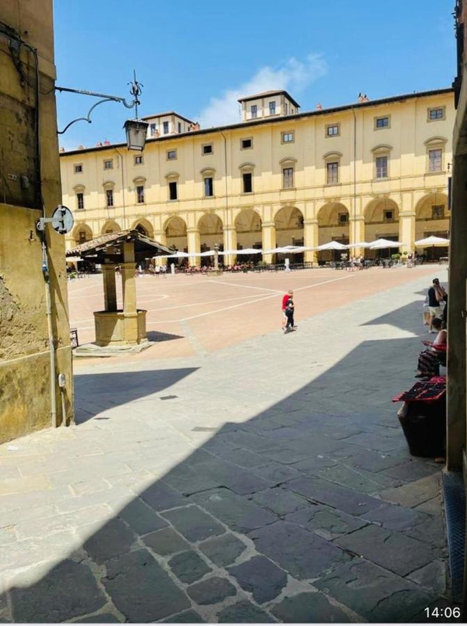 Ferienwohnung La Torre Di Borgunto - Piazza Grande Arezzo Exterior foto